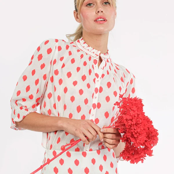 NIMO WITH LOVE Bergamot Bluse mit roten Punkten