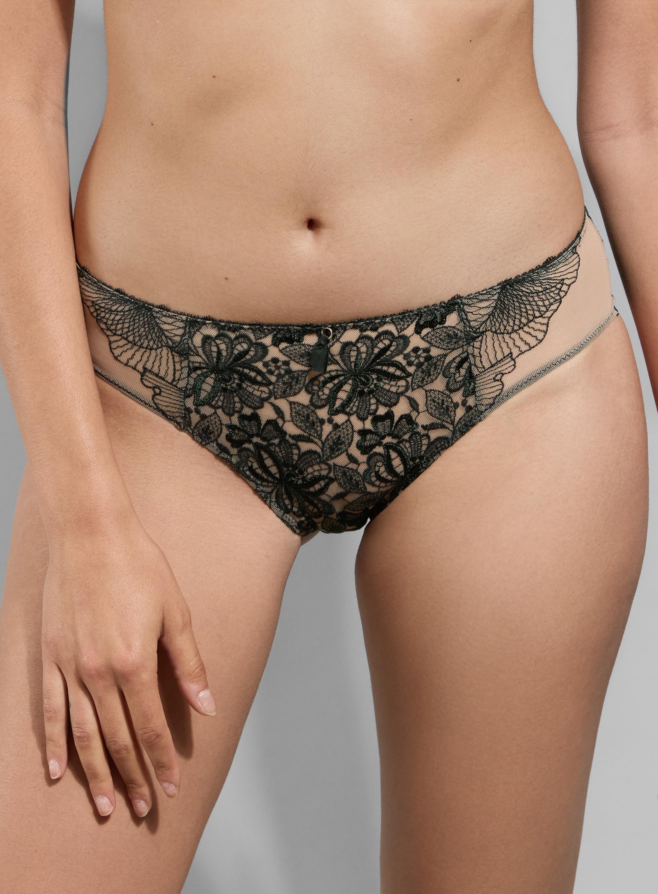 EMPREINTE Shorty AGATHE 1 EMPREINTE Shorty AGATHE